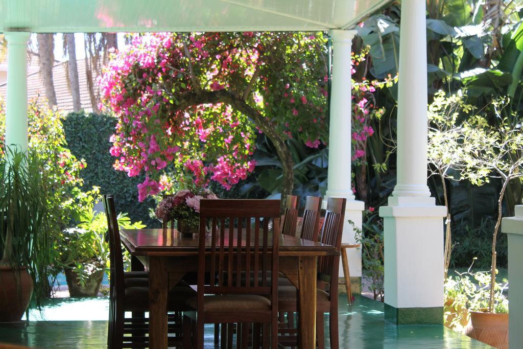 York Lodge Harare Luaran gambar